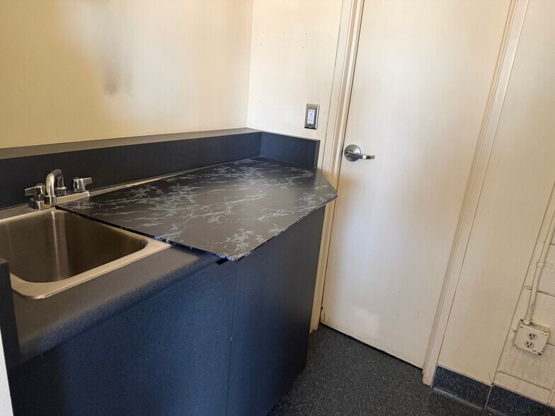 More Photos Of 375 Atlantic Ave, Long Beach Apartments For Lease