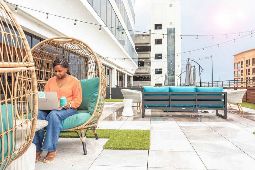 More Photos Of 1122 Lady St, Columbia Coworking Space