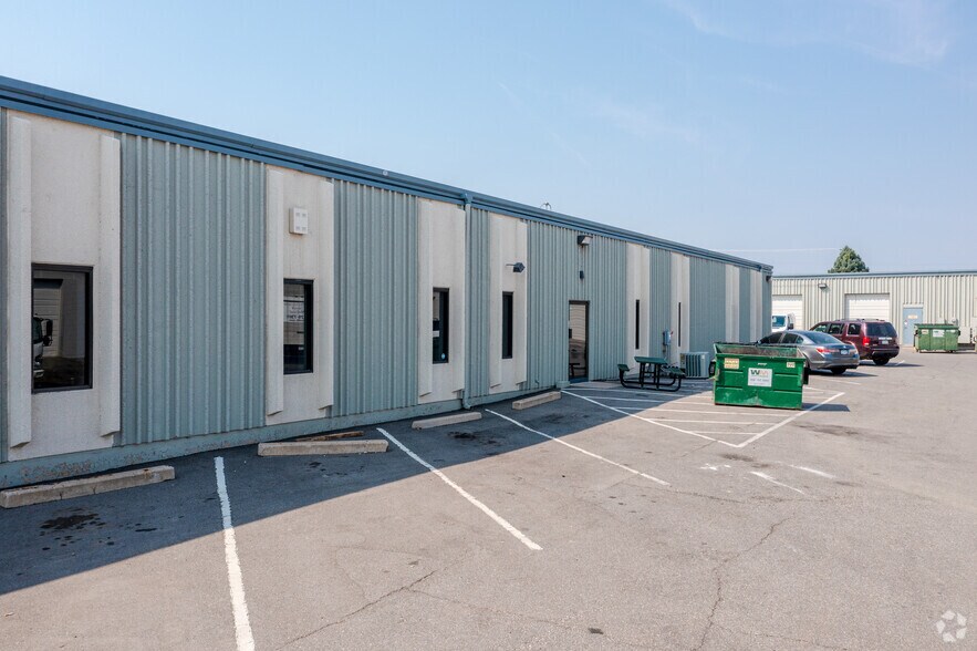 More Photos Of 7000 Broadway, Denver Unknown For Lease