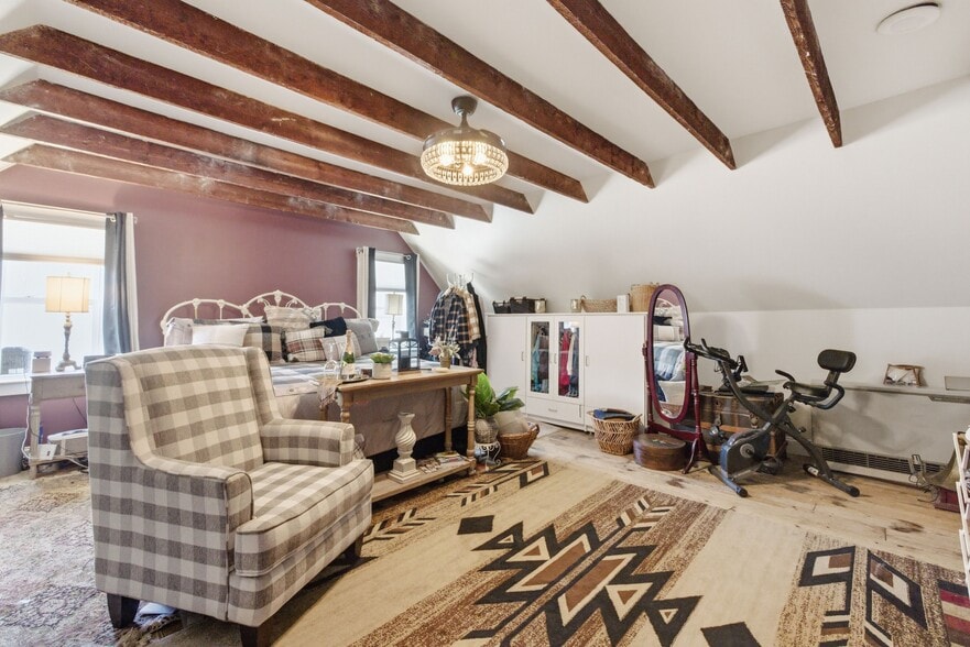More Photos Of 8 Pleasant St, Plymouth Hospitality For Sale