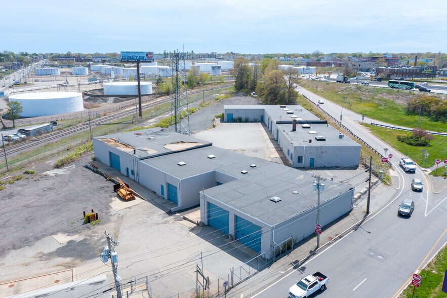 More Photos Of 487 Allens, Providence Land For Lease