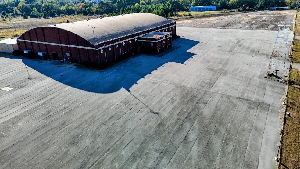 More Photos Of 10408 State Highway 64 E, Tyler Theater Concert Hall For Sale