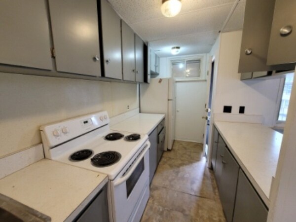 More Photos Of 5701-5707 Woodward St, Wayne Apartments For Sale