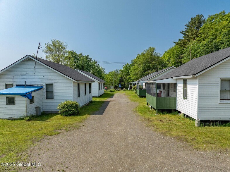 More Photos Of 4140 County Route 48, Argyle Specialty For Sale