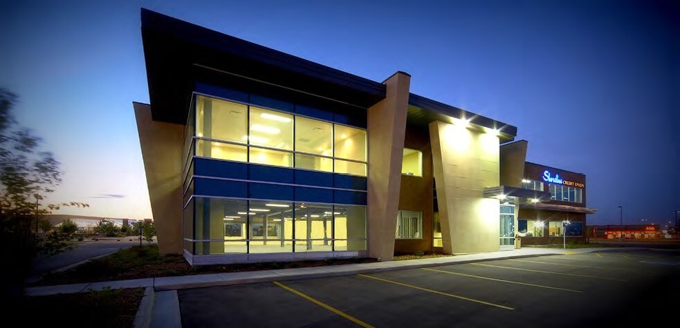 More Photos Of 4400 Calumet Ave, Manitowoc Office For Sale