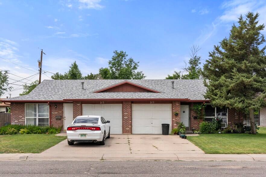 More Photos Of 213 N 11th Ct, Brighton Apartments For Sale