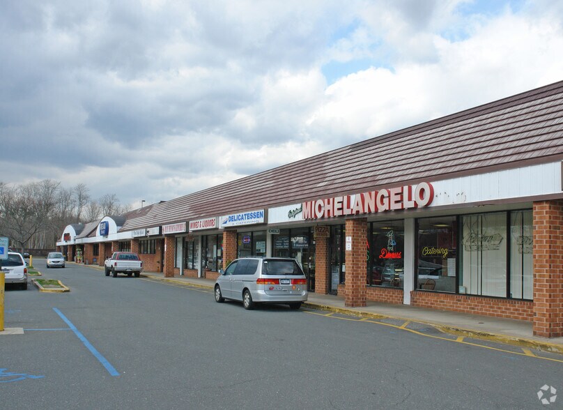 More Photos Of 5-25 Eastport Manor Rd, Eastport Unknown For Lease