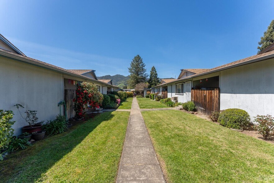 More Photos Of 649 Leslie St, Ukiah Apartments For Sale
