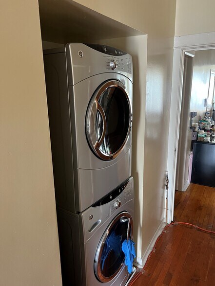 More Photos Of 4152 W North Ave, Chicago Storefront Retail Residential For Lease