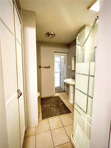 More Photos Of 898 Genesee St, Buffalo Restaurant For Lease