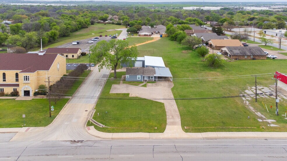 Primary Photo Of 6826 Baker Blvd, Richland Hills Light Manufacturing For Sale