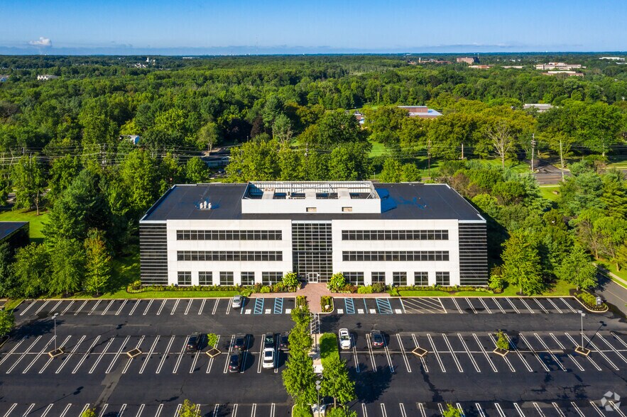 More Photos Of 700 Alexander Park, Princeton Office For Lease