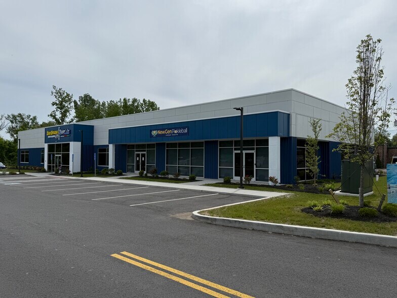 More Photos Of 77 Pane Road, Newington Freestanding For Lease
