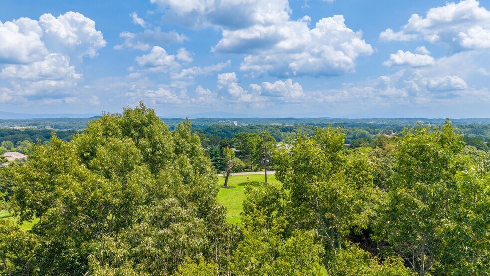 More Photos Of 00 Mount Vernon Drive NW, Cleveland Land For Sale