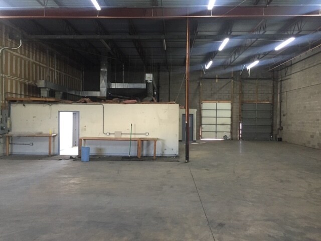 More Photos Of 5641-5691 E 56th Ave, Commerce City Manufacturing For Lease