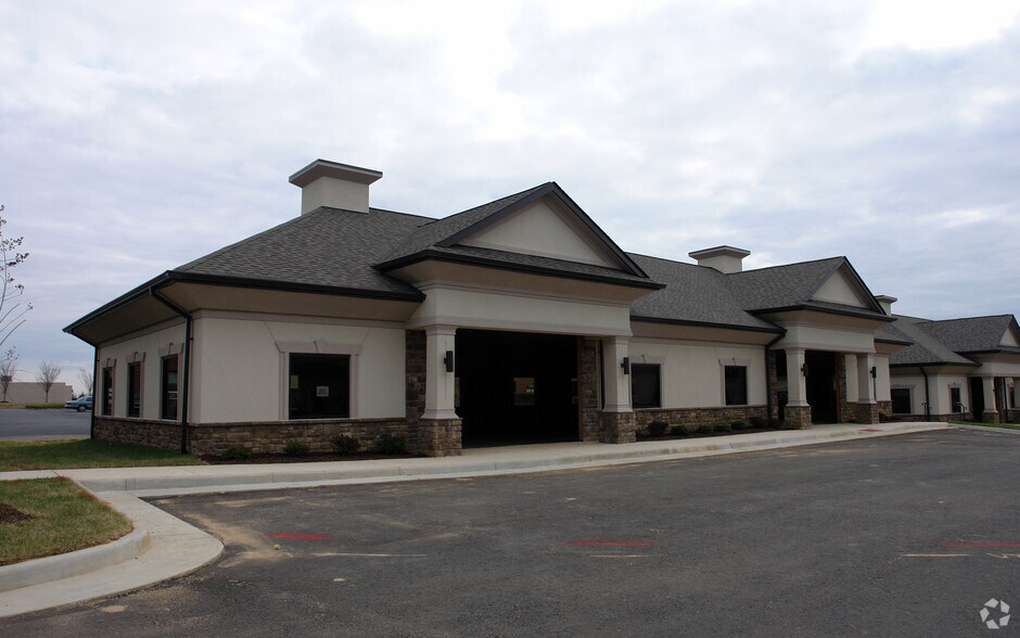 More Photos Of 4520 Plank Rd, Fredericksburg Medical For Lease