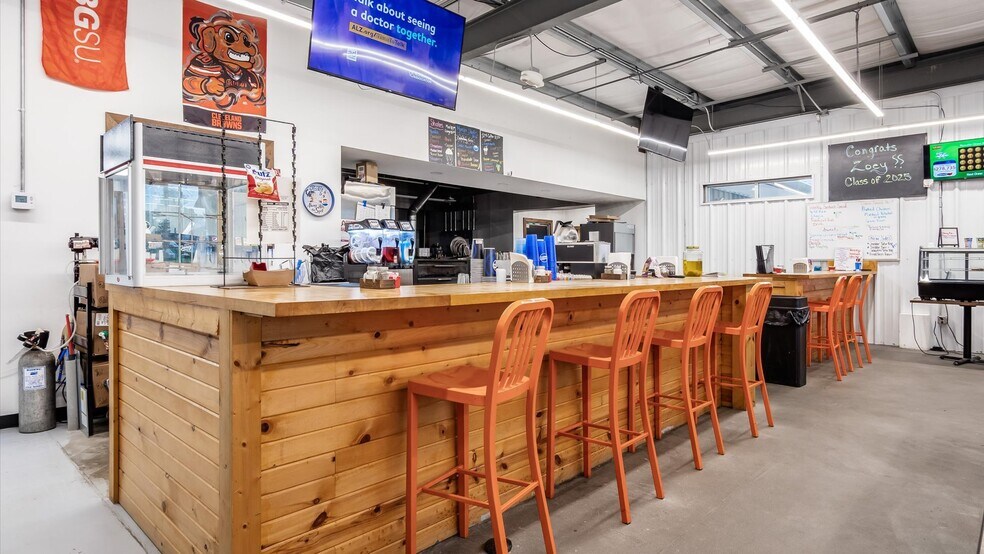 More Photos Of 34 Potters Ln, Roseville Restaurant For Sale