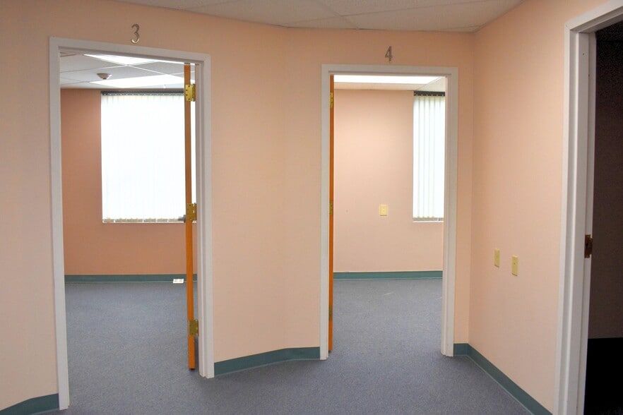 More Photos Of 601 Gates Rd, Vestal Township Office For Lease