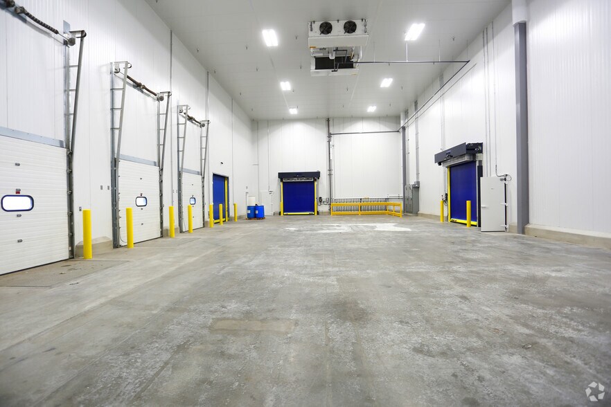 More Photos Of 3090 E Washington Blvd, Los Angeles Refrigeration Cold Storage For Lease