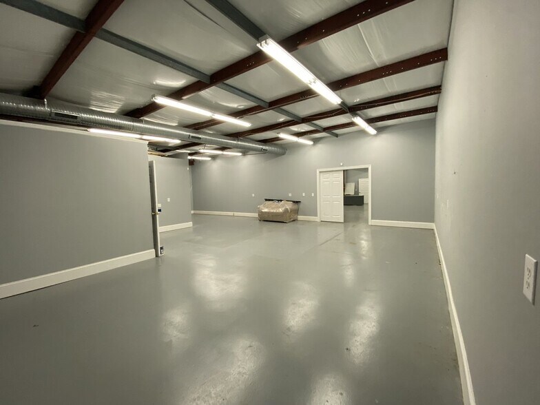 More Photos Of 4832 Highway 162, Hollywood Office For Lease