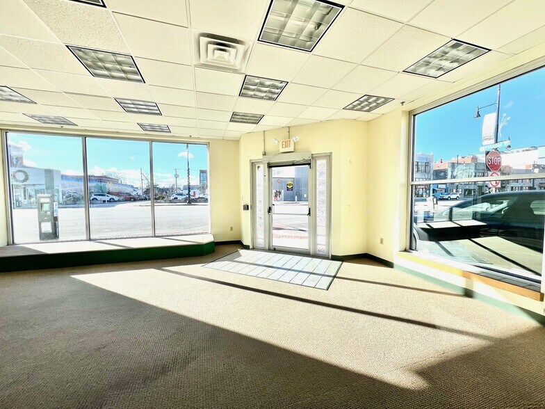 More Photos Of 222 Main St, Nashua Restaurant For Lease