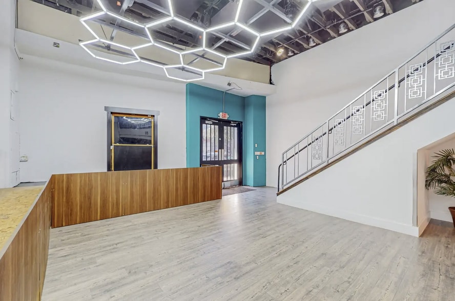 More Photos Of 211 Gold Ave SW, Albuquerque Storefront For Sale