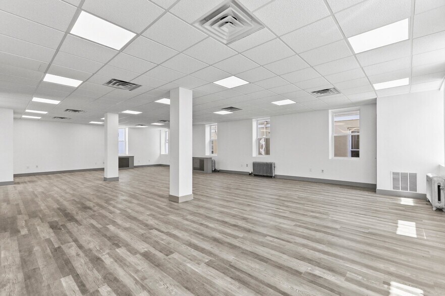 Primary Photo Of 210 Augusta St, South Amboy Office Residential For Lease