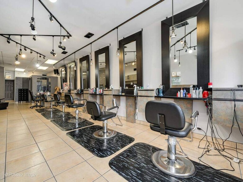 More Photos Of 5924-5926 W Lawrence Ave, Chicago Storefront For Sale