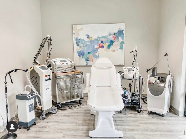 More Photos Of 301 Kildaire Rd, Chapel Hill Medical For Sale