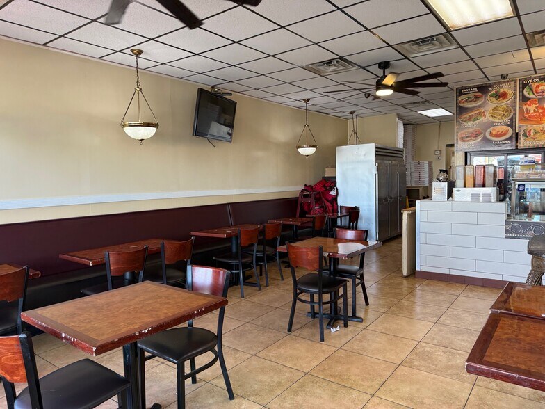 Primary Photo Of 345 Washington Ave, Brentwood Restaurant For Lease