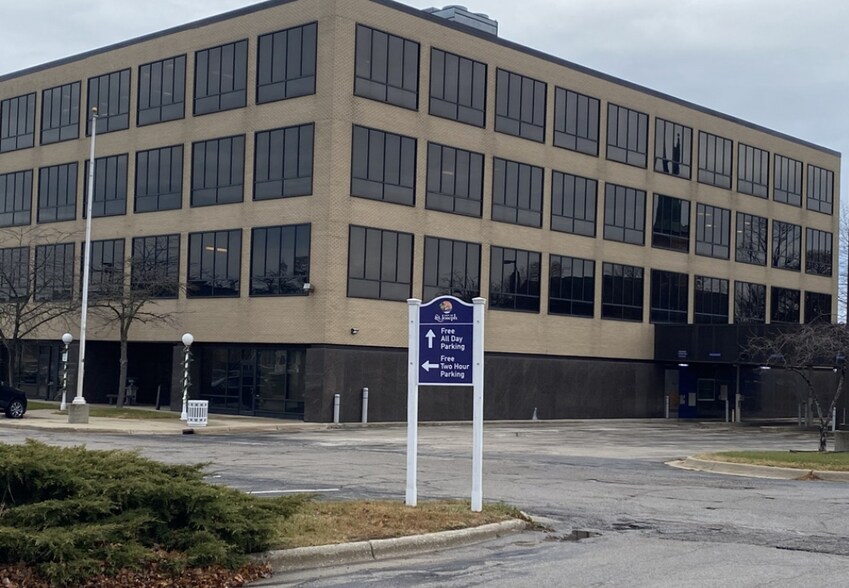 More Photos Of 830 Pleasant St, Saint Joseph Office For Sale