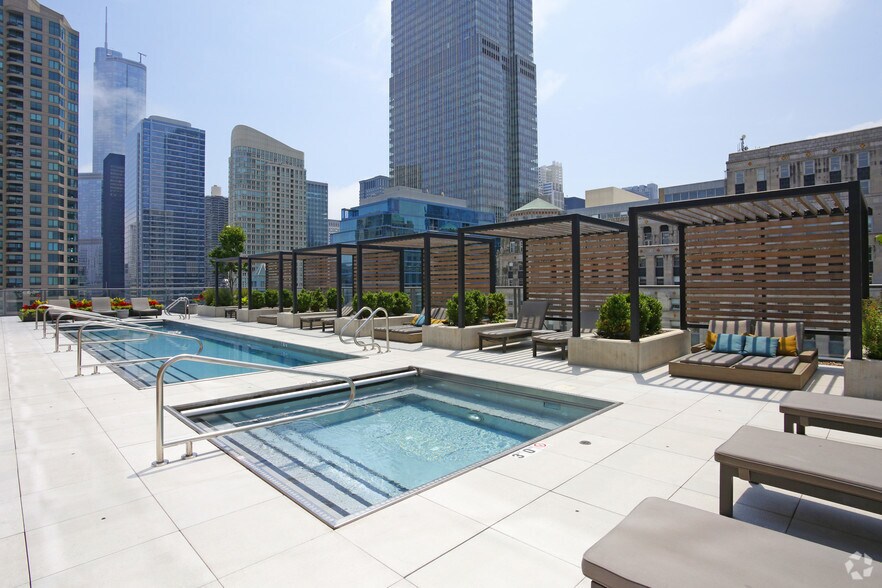 More Photos Of 221 W Hubbard St, Chicago Apartments For Lease