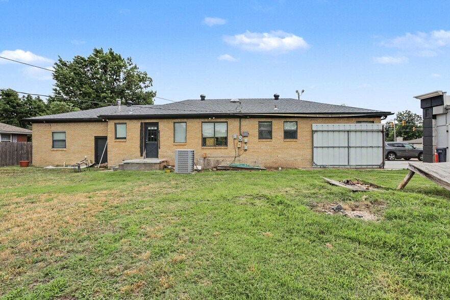 More Photos Of 3701 N Meridian Ave, Oklahoma City Office For Sale