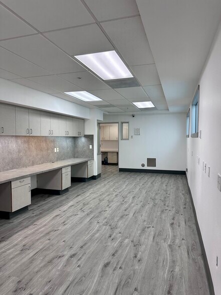 More Photos Of 8158 Beverly Blvd, Los Angeles Medical For Sale