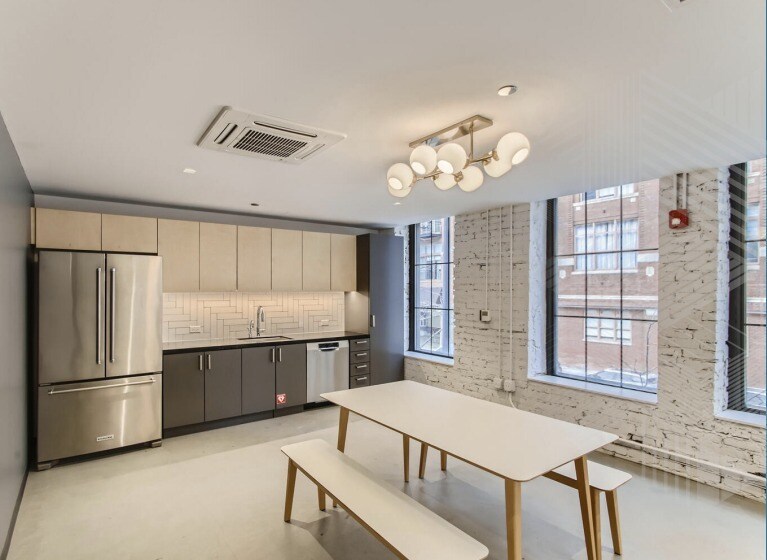 More Photos Of 444 N Orleans St, Chicago Loft Creative Space For Lease