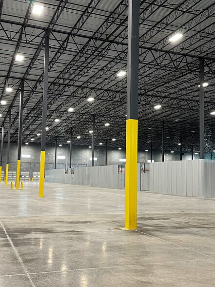 More Photos Of 7555 Wood Rd, Douglasville Distribution For Lease