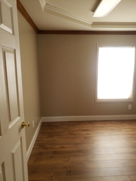 More Photos Of 864 Burdeck St, Schenectady Office For Sale