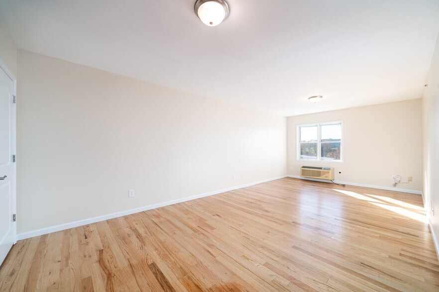 More Photos Of 448 Palisade Ave, Cliffside Park Apartments For Sale