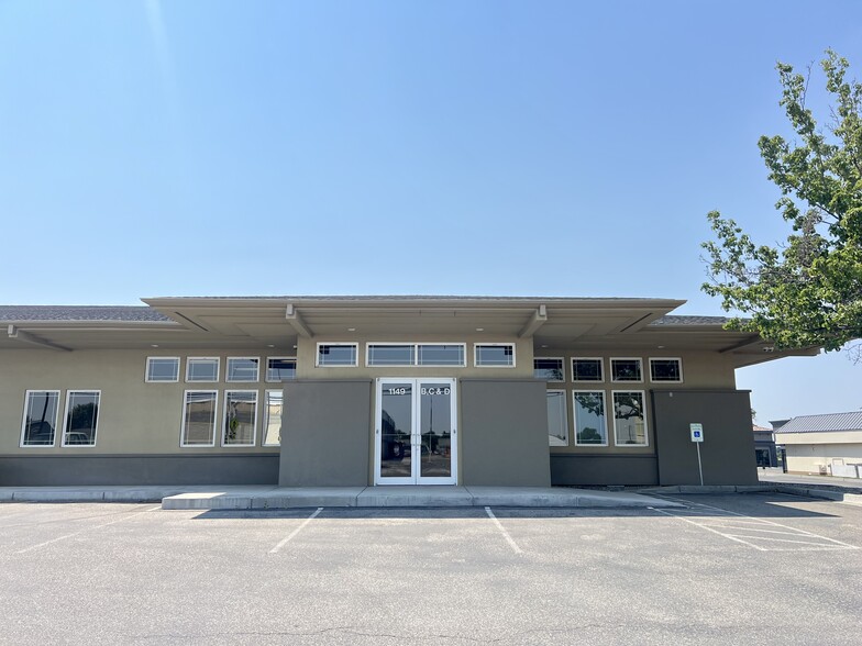 Primary Photo Of 1149 N Edison St, Kennewick General Retail For Lease