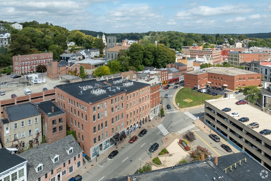 More Photos Of 85 Main St, Norwich Apartments For Lease