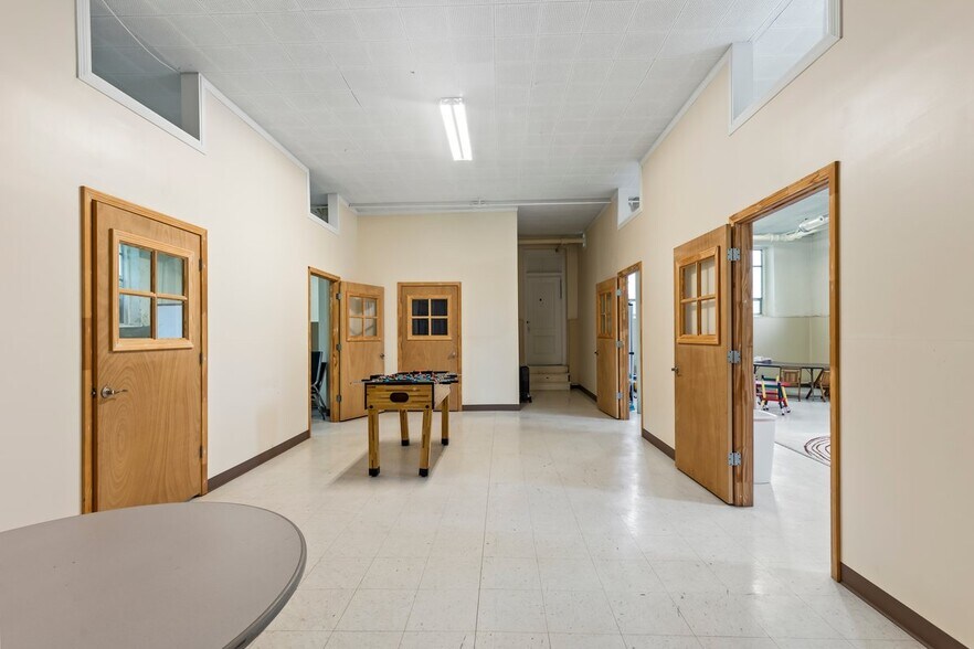 More Photos Of 1517 McCausland Ave, Saint Louis Specialty For Sale