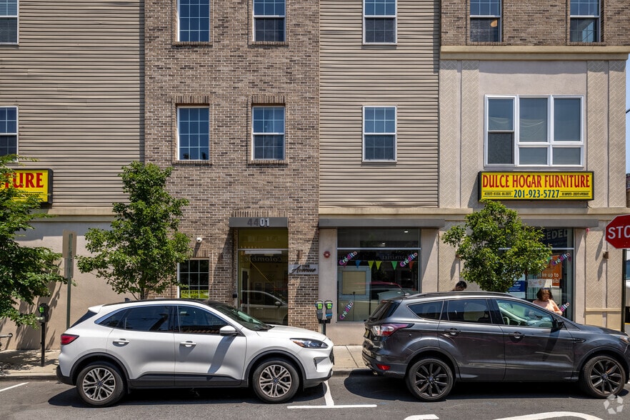 More Photos Of 4401 Bergenline Ave, Union City Apartments For Lease