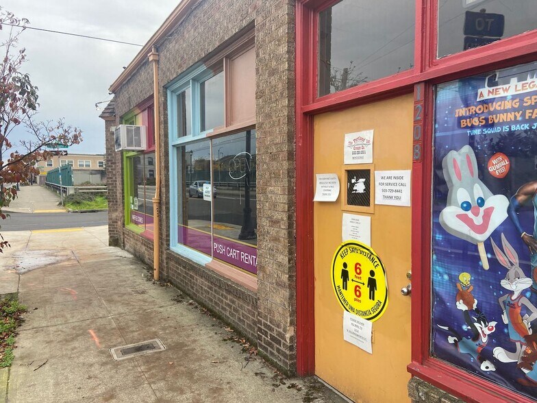 More Photos Of 1200-1218 N Killingsworth St, Portland Storefront For Sale