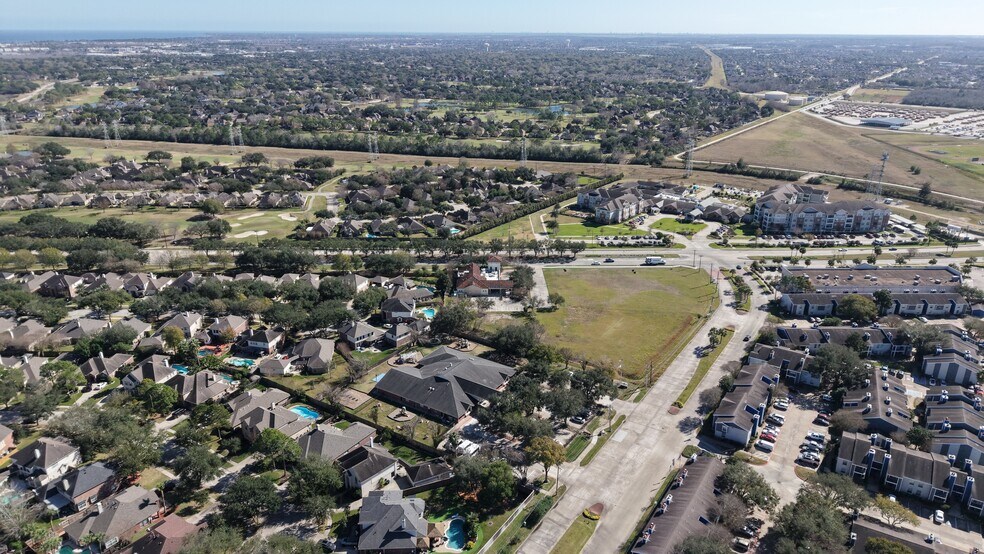 More Photos Of 2622 Marina Bay Dr, League City Medical For Lease