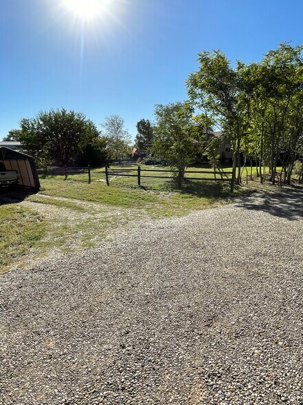 More Photos Of 1804 E College Blvd, Roswell General Retail For Sale