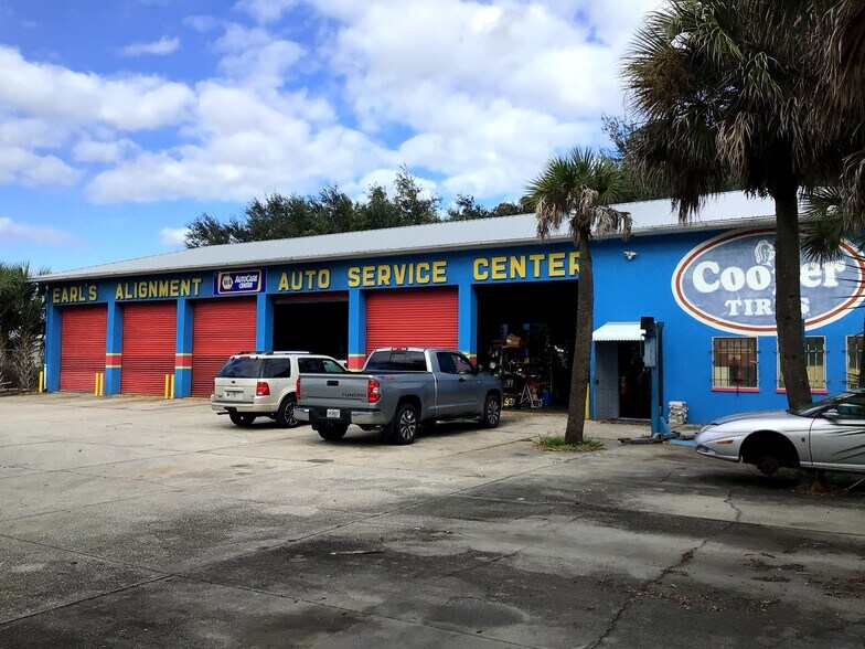 More Photos Of 2156 W King St, Cocoa Service For Sale