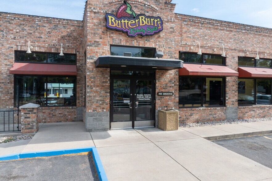 More Photos Of 1138 Yellowstone, Pocatello Restaurant For Sale