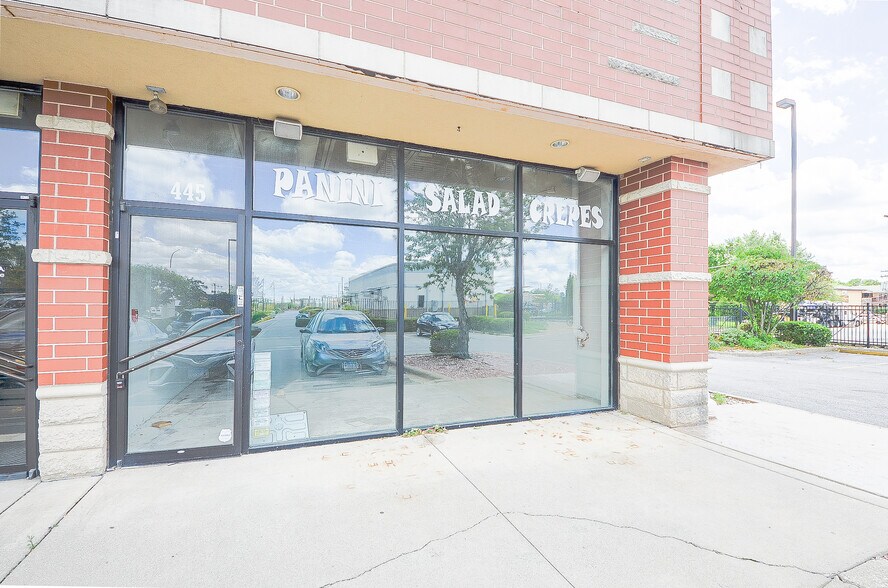 More Photos Of 425-445 Lake St, Addison Unknown For Lease