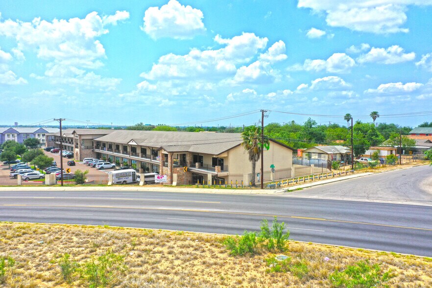 More Photos Of 2110 Lomas Del Sur Blvd, Laredo General Retail For Sale