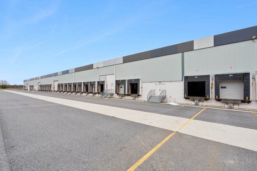 More Photos Of 2800 Eastern Blvd, Middle River Distribution For Lease